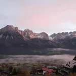 Alpenblick Apartamento *